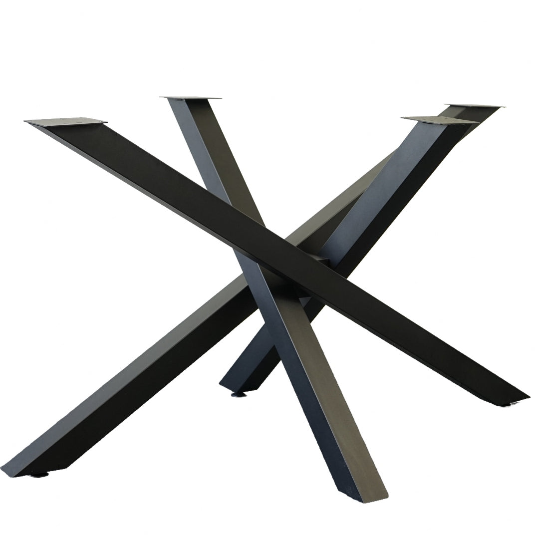 Massivholztisch "Schwarzwaldkraft" – 100 cm breit – geflammt