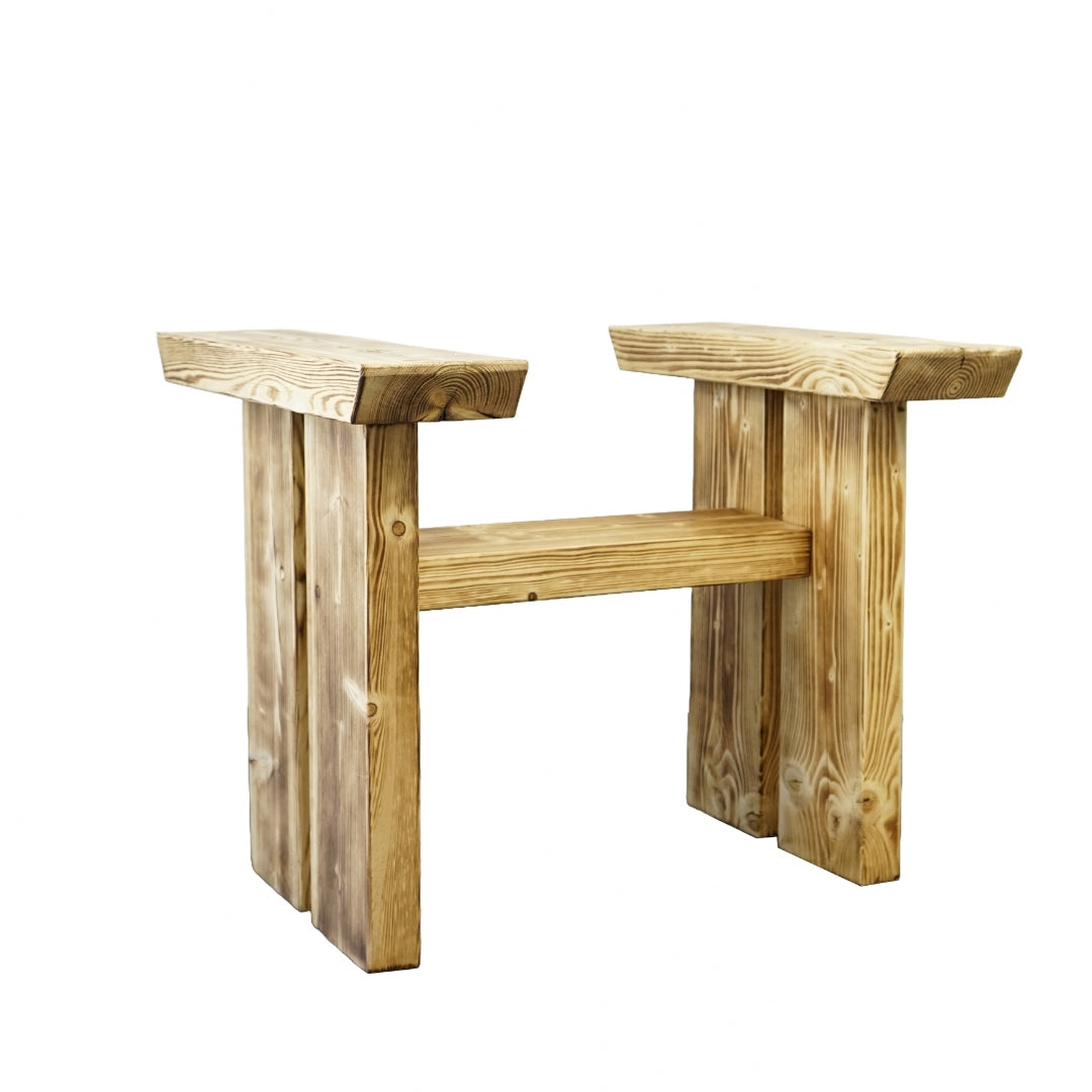 Massivholztisch "Schwarzwaldkraft" – 100 cm breit – geflammt